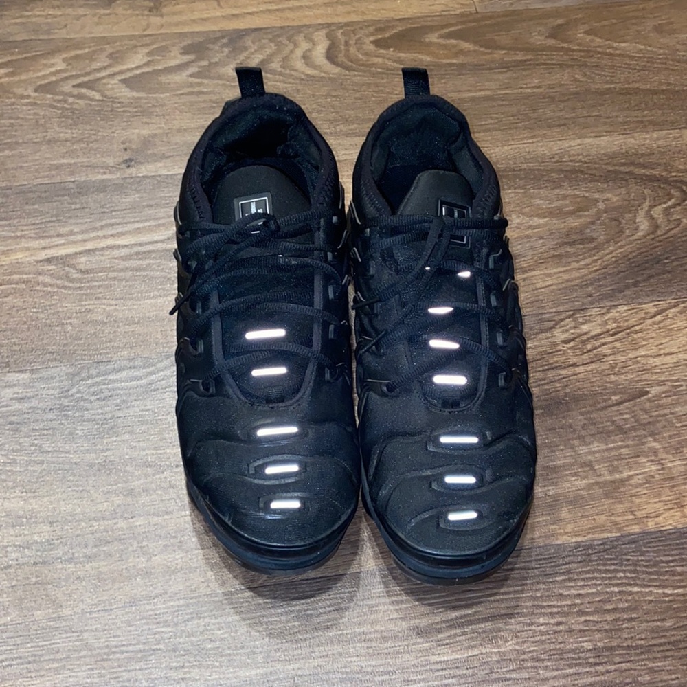 vapor max plus (triple black) size 12